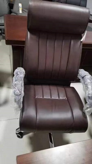 椅子.jpg